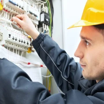 Tips For Selecting The Right Electrical Contractor In Caringbah