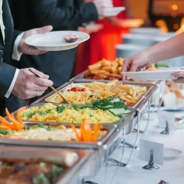 Celebrating In Style: The Perks Of Platter And Catering Services For Your Special Days