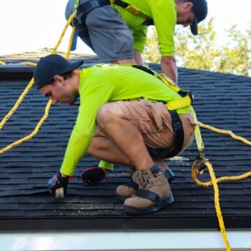 The Benefits of Hiring Professional Companies for Roofing